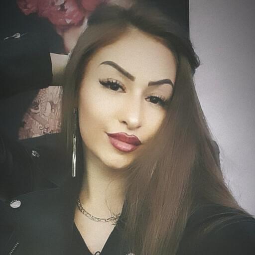 Ariel_Christine