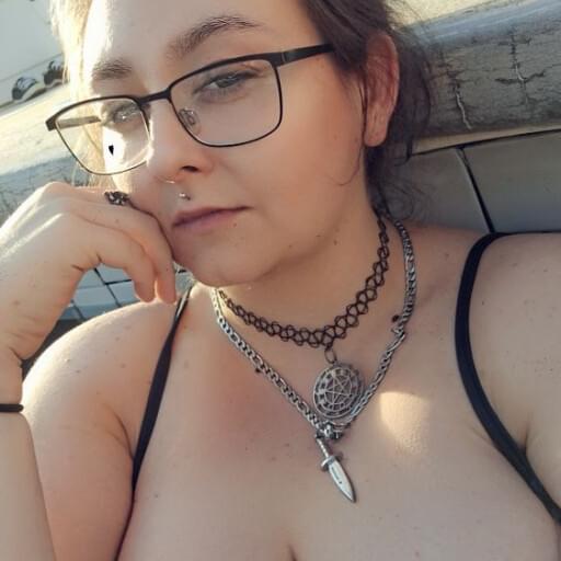 hauntingly.busty