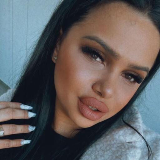 HotMyriam