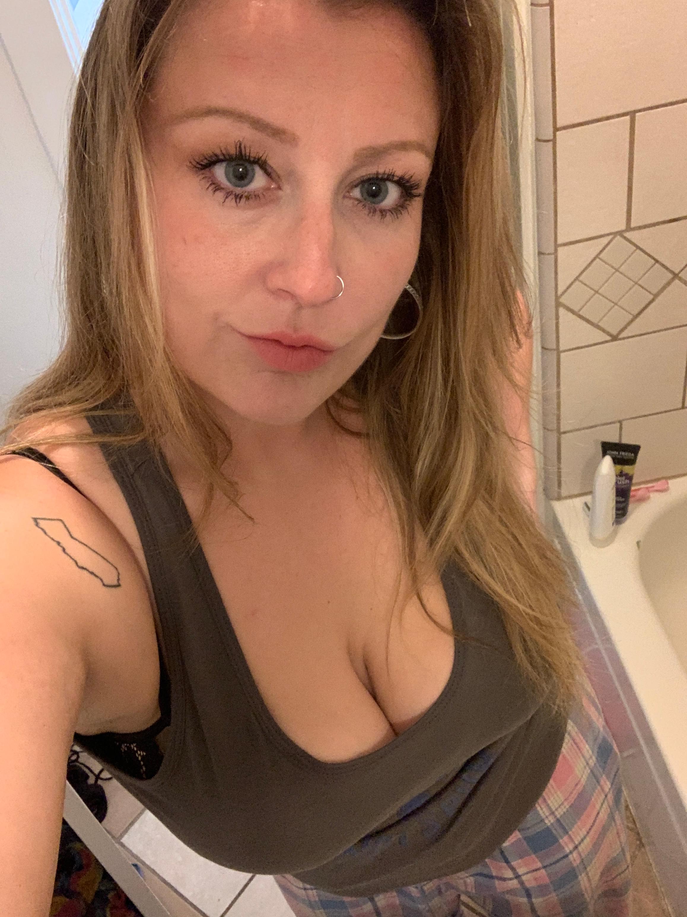 DaddysThickGirl