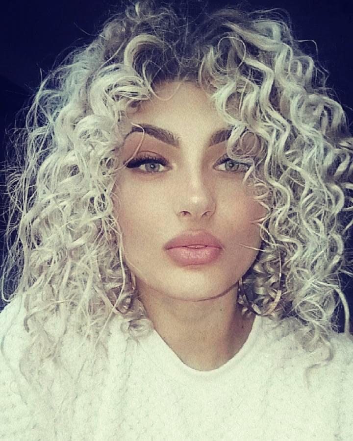Blonde_Natasha