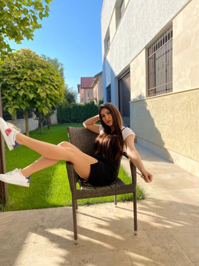Pretty_Aby