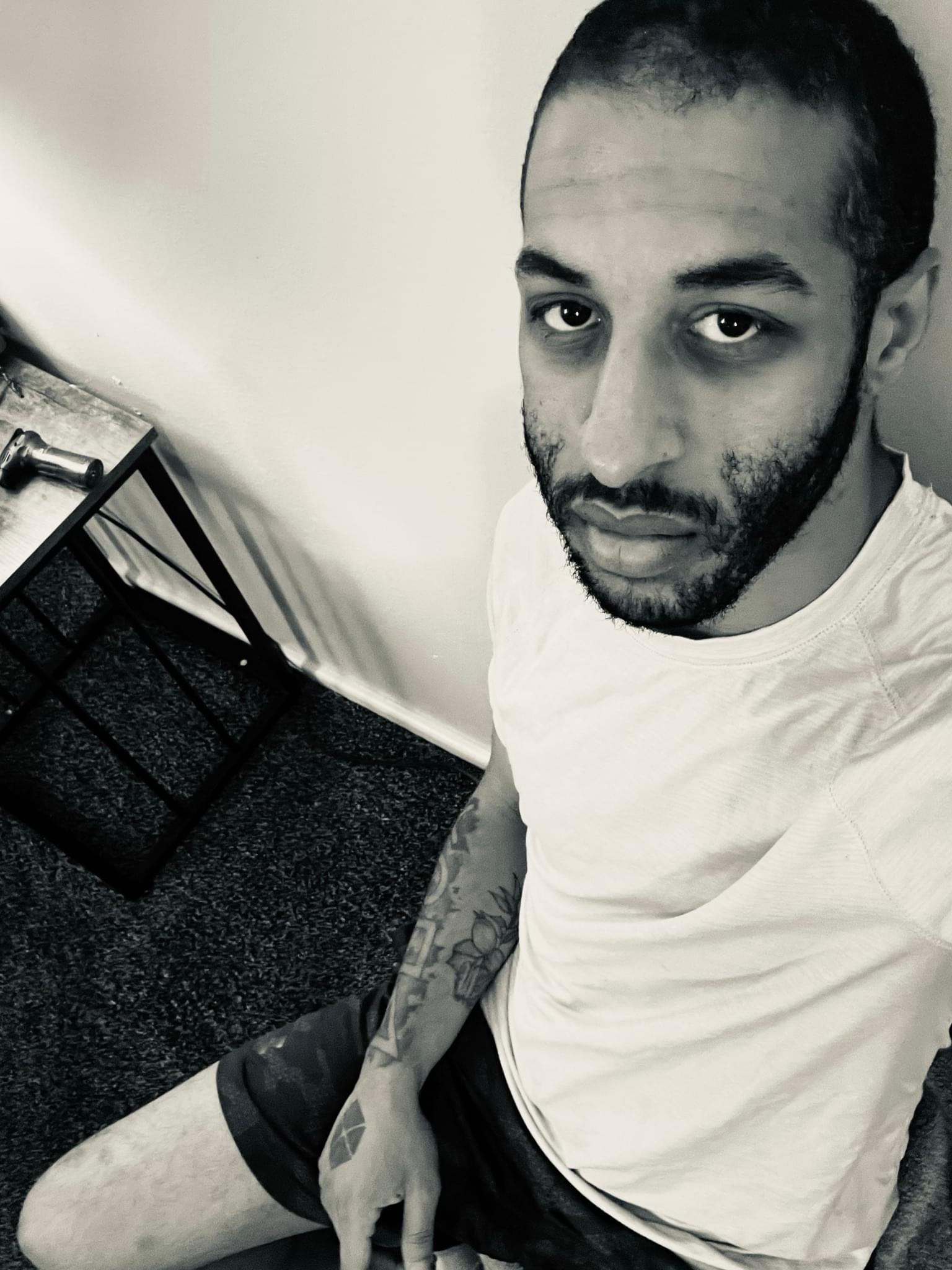 tinyblackdicc