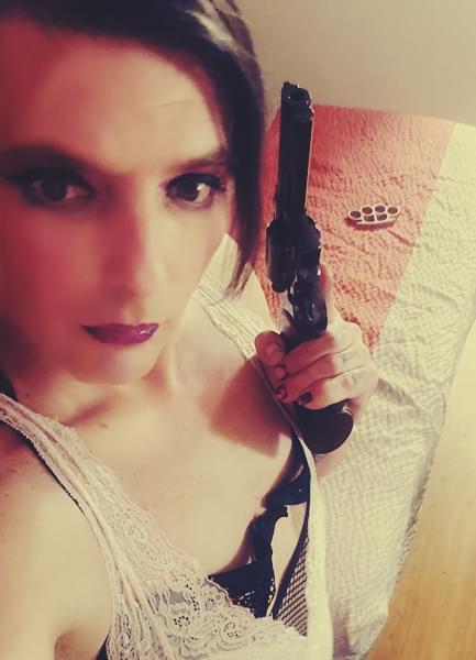 That Slut, Eva