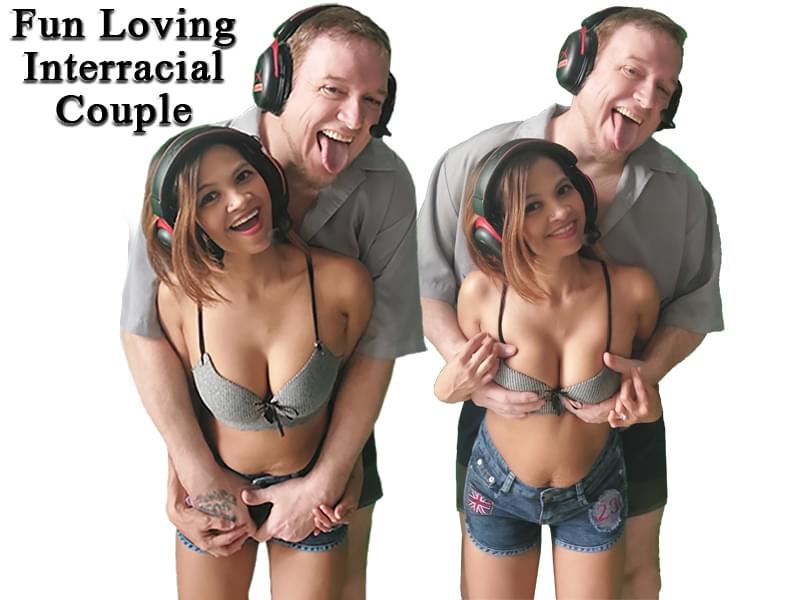 SexyGamingCouple