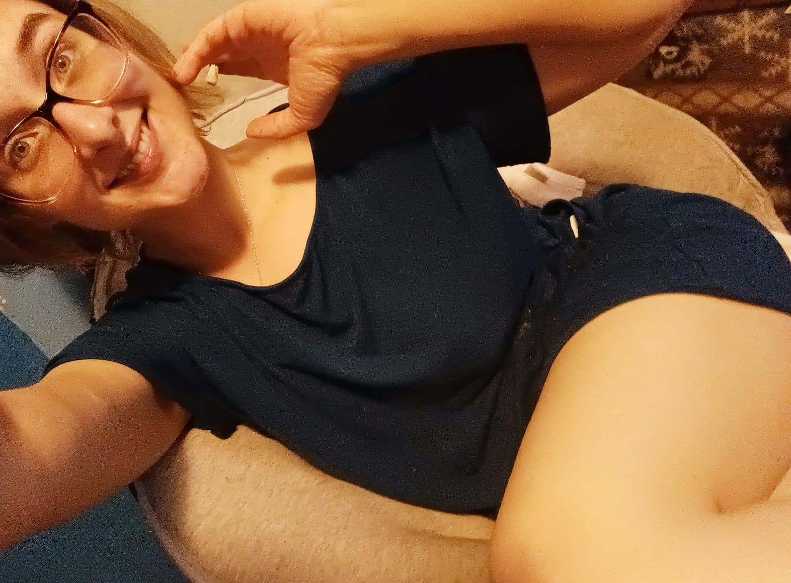 adonira93