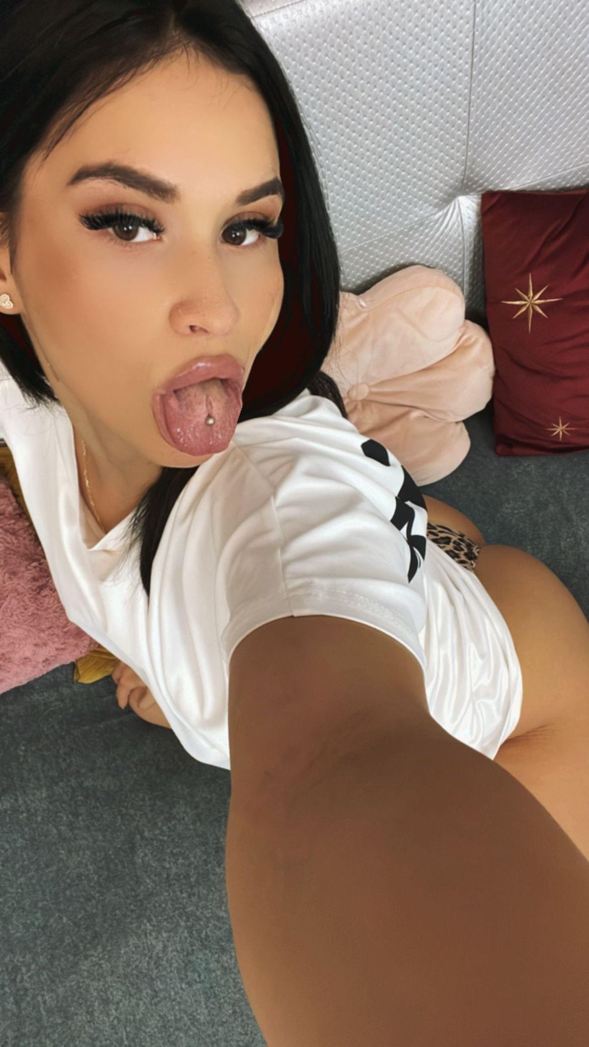 Candy-Bella
