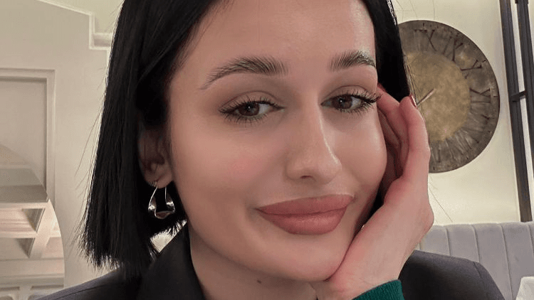 Molly_Skye