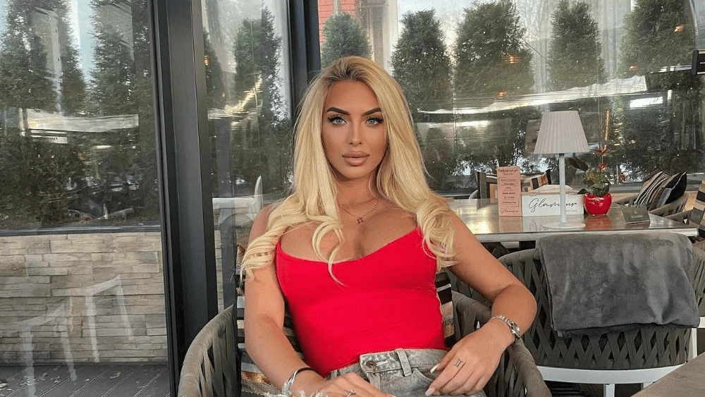 Ema_skyy