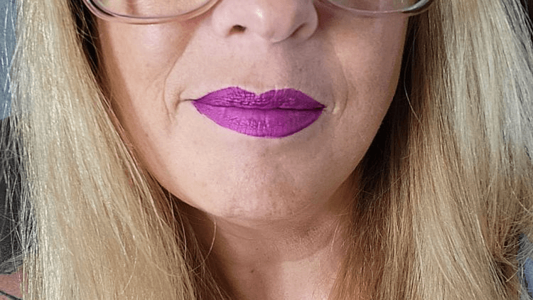 Purple_lips